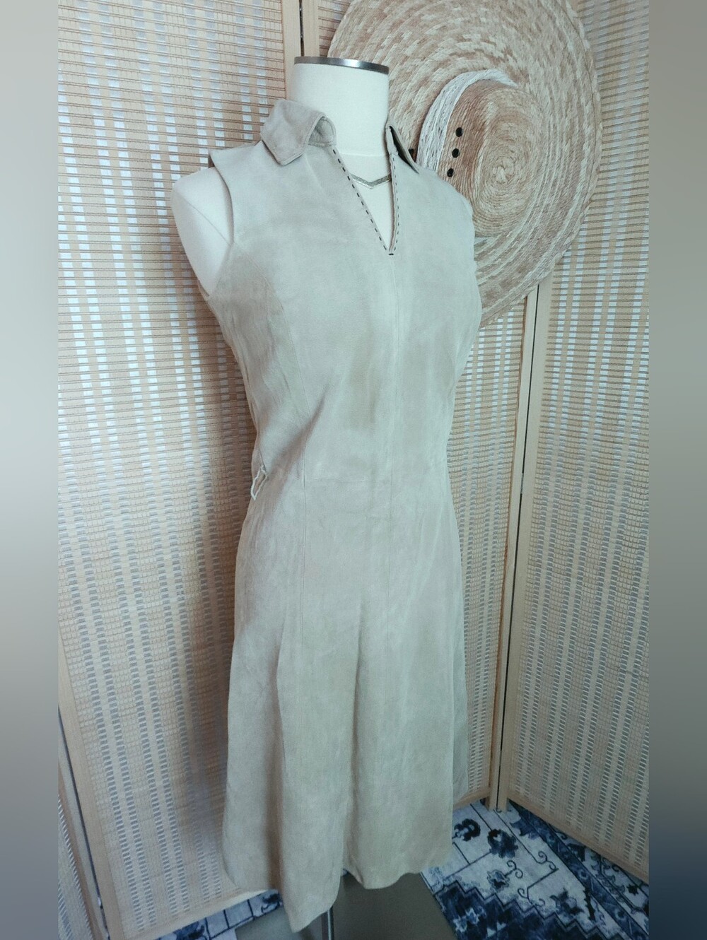 Tan Genuine Leather V-neck Collared Chic Structured Sheath Dress Size 4